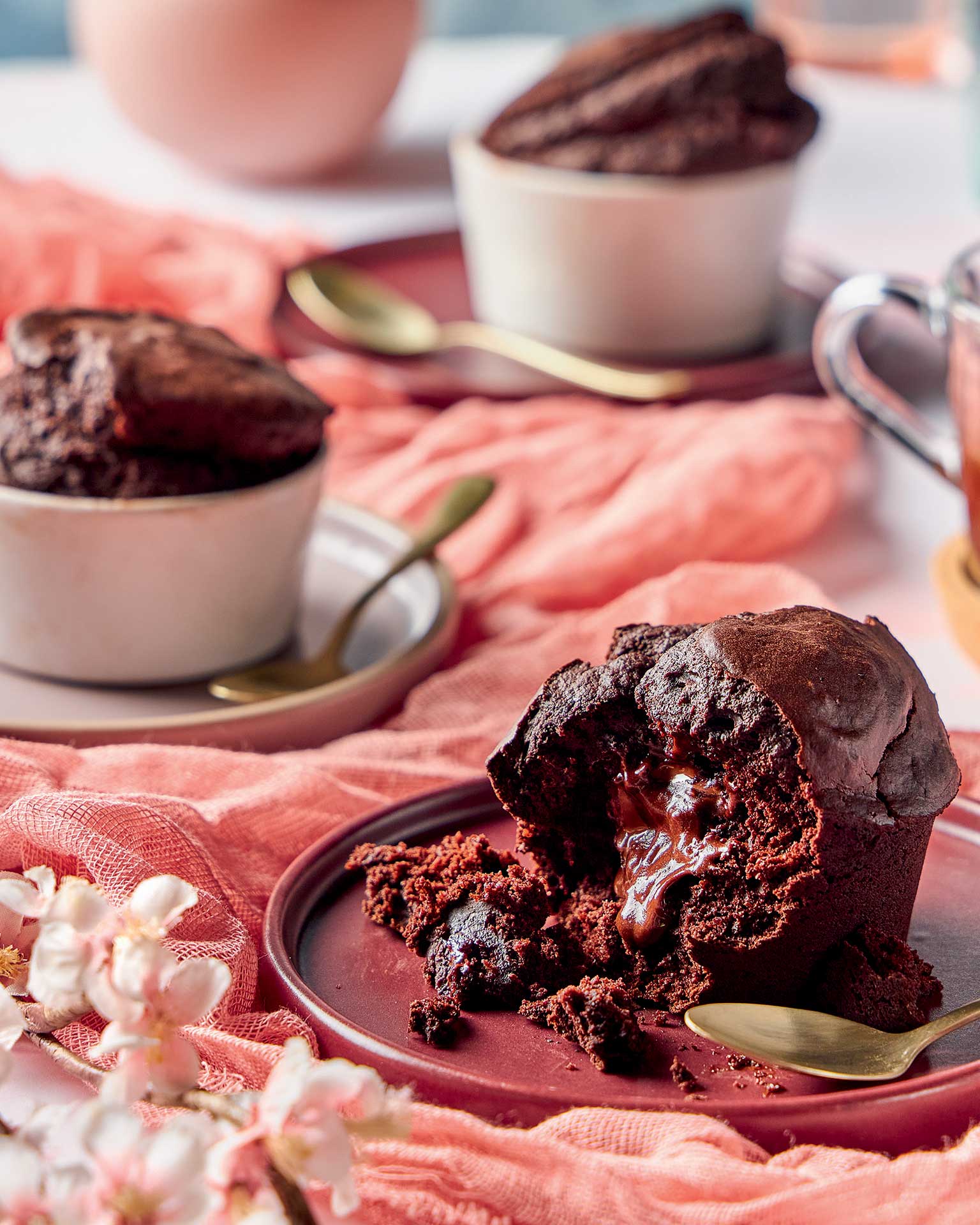 Vegan lava cakes