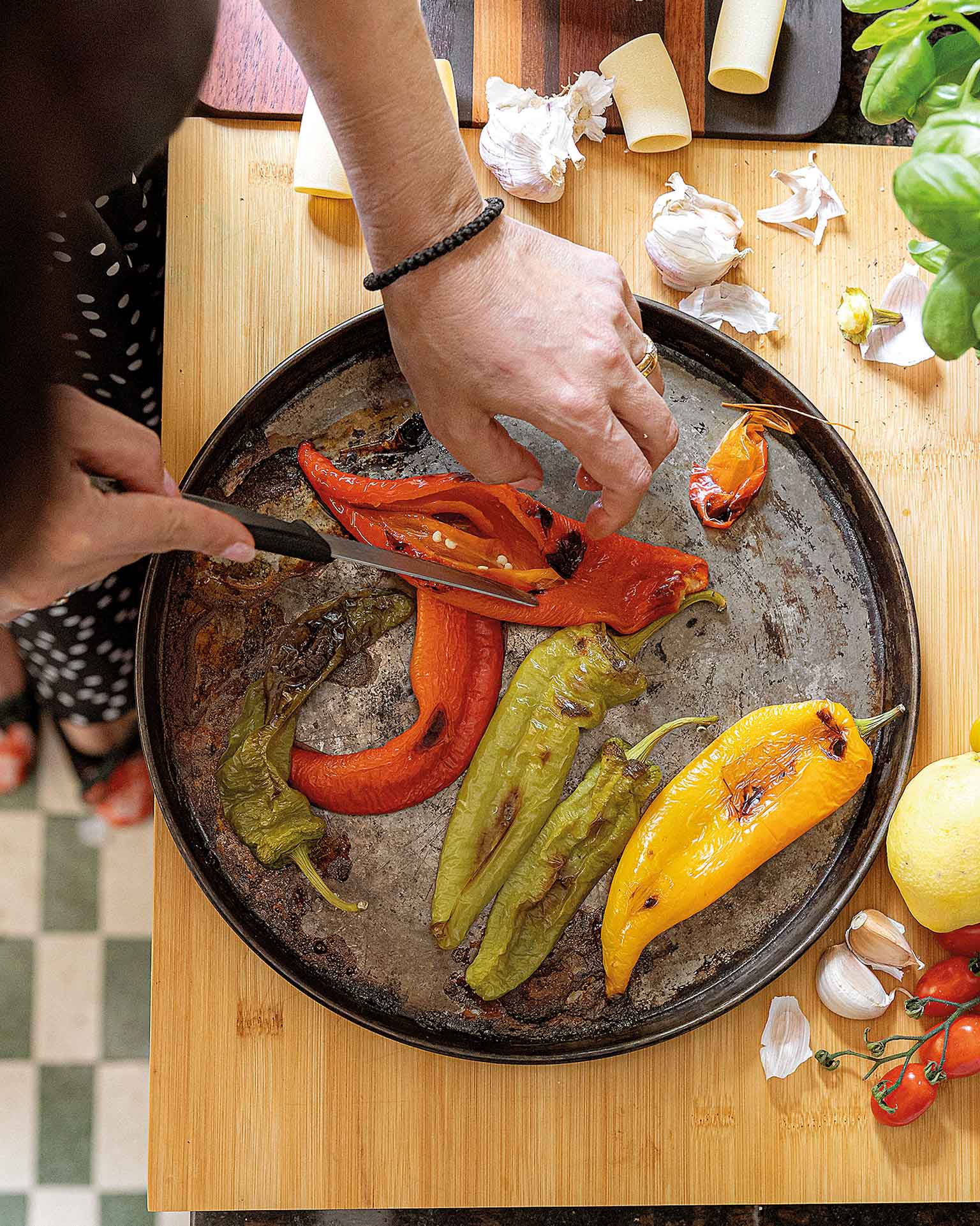 Ζυμαρικά paccheri* με πεπερόνι και λεμόνι, για την καλοκαιρινή κολεξιόν της Δωροθέας