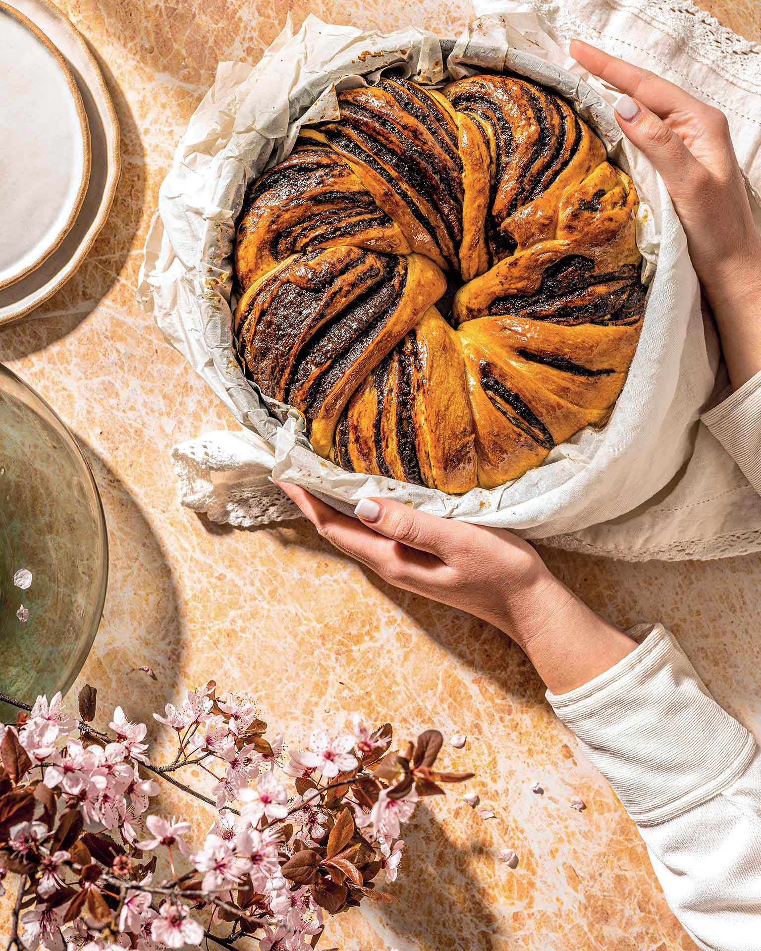 Babka, το εβραϊκό γεμιστό τσουρέκι, με σοκολάτα 