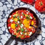 Shakshuka (ανατολίτικα αυγά με ντομάτα)