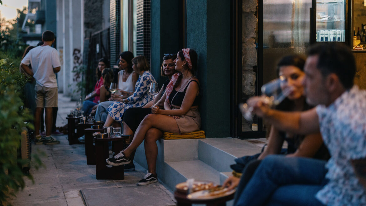 Πού βγαίνουμε μετά το γραφείο; Τα αγαπημένα μας after office στέκια στην Αθήνα