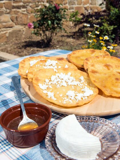 Ζύμη για φλωμάρια και τηγανόπιτες